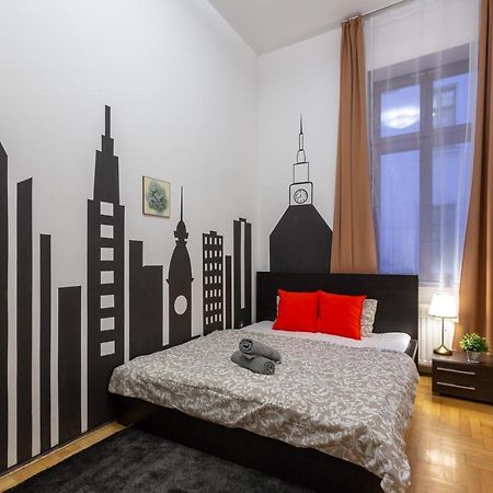 Downtown Home In The Gozsdu Garden ブダペスト エクステリア 写真